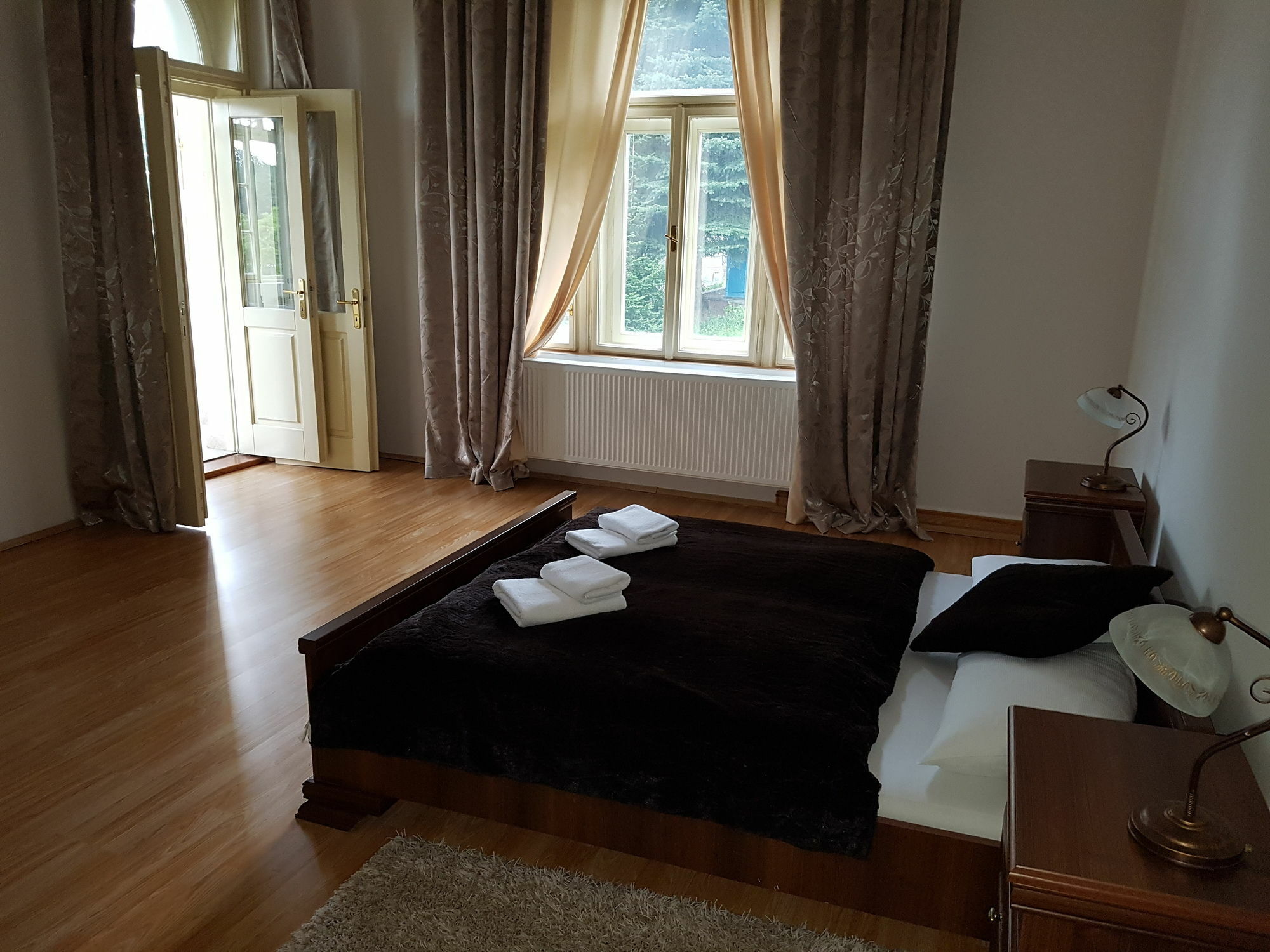 Villa Sofia Apartments Karlovy Vary Esterno foto